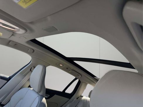 New 2026 Volvo V60 B5 Cross Country Plus w/ Protection Package Premier image 18