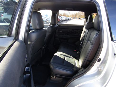 Used 2022 Mitsubishi Outlander SEL image 19