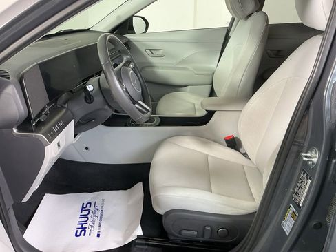 Used 2024 Hyundai Kona SEL AWD/4WD image 9