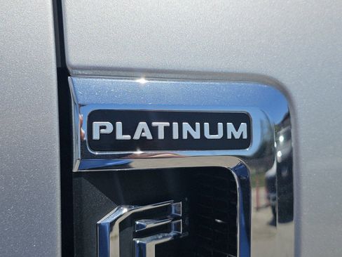 Used 2017 Ford F350 Platinum w/ Platinum Ultimate Package AWD/4WD image 20