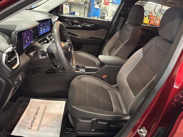 Used 2024 Chevrolet TrailBlazer LT w/ Driver Confidence Package FWD image 12
