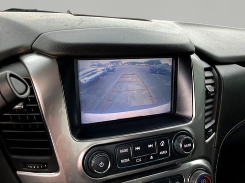 Used 2018 Chevrolet Suburban LT AWD/4WD image 14