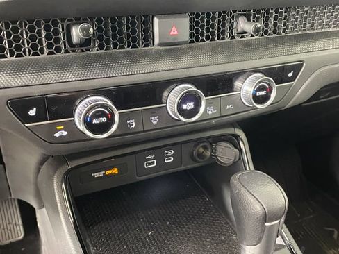 Used 2024 Honda CR-V EX image 8