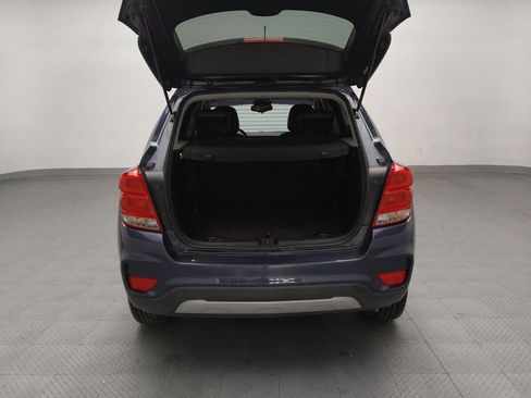 Used 2019 Chevrolet Trax LT w/ LT Convenience Package image 29