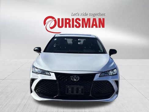 Used 2019 Toyota Avalon XSE image 6