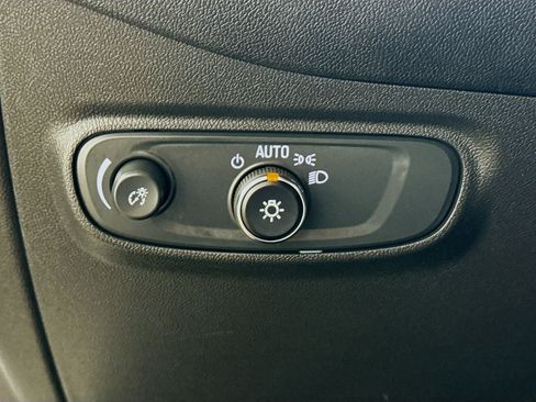 Used 2024 Chevrolet Equinox RS AWD/4WD image 12