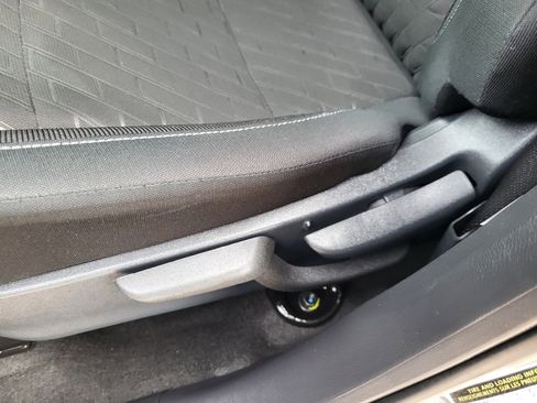 Used 2024 Nissan Kicks SV image 15