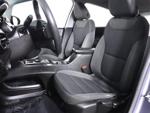 Used 2023 Chevrolet Bolt LT FWD image 28