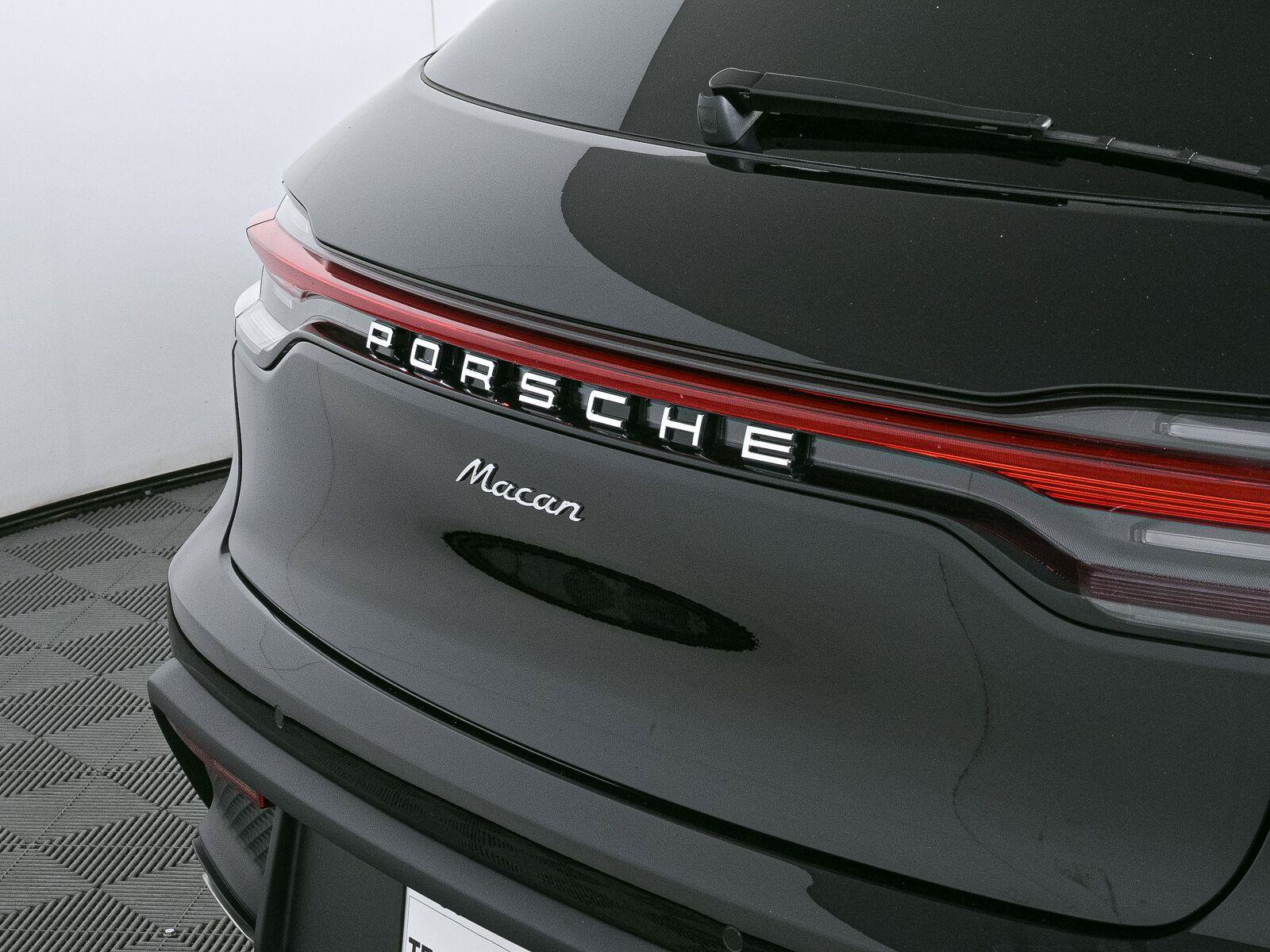 New 2026 Porsche Macan AWD/4WD image 36
