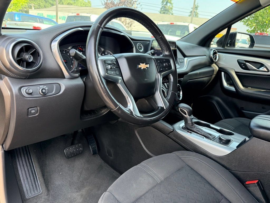Used 2021 Chevrolet Blazer LT FWD image 20