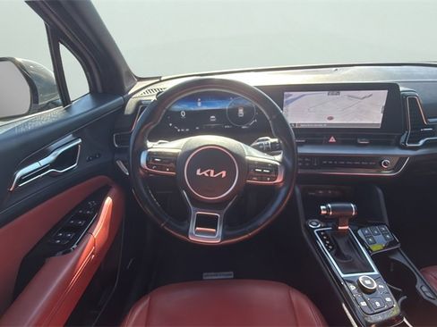 Used 2023 Kia Sportage SX image 19