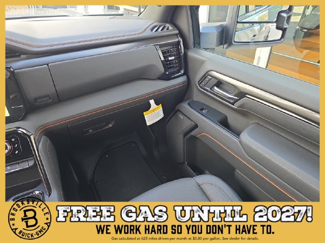 New 2026 GMC Sierra 2500 AT4 w/ Technology Package AWD/4WD image 15