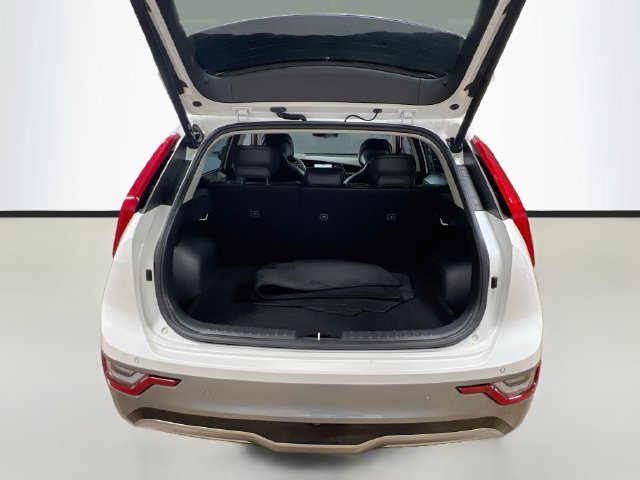 Certified 2023 Kia Niro Wave FWD image 28