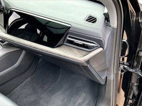 Used 2025 Audi Q5 Premium Plus w/ Premium Plus image 16