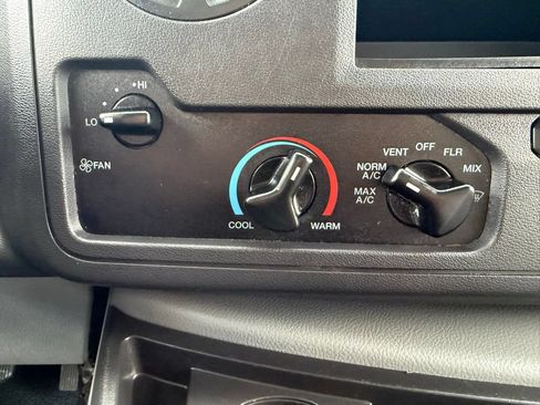 Used 2022 Ford E-450 and Econoline 450 Super Duty w/ Power Windows & Locks Group RWD image 29