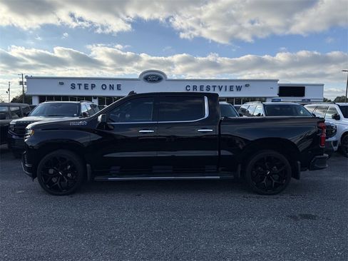 Used 2021 Chevrolet Silverado 1500 High Country w/ Technology Package image 8