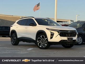 Certified 2024 Chevrolet Trax RS w/ Sunroof Package video 1