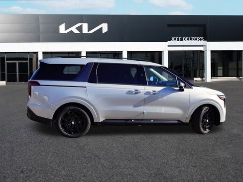 New 2026 Kia Carnival SX Prestige image 2