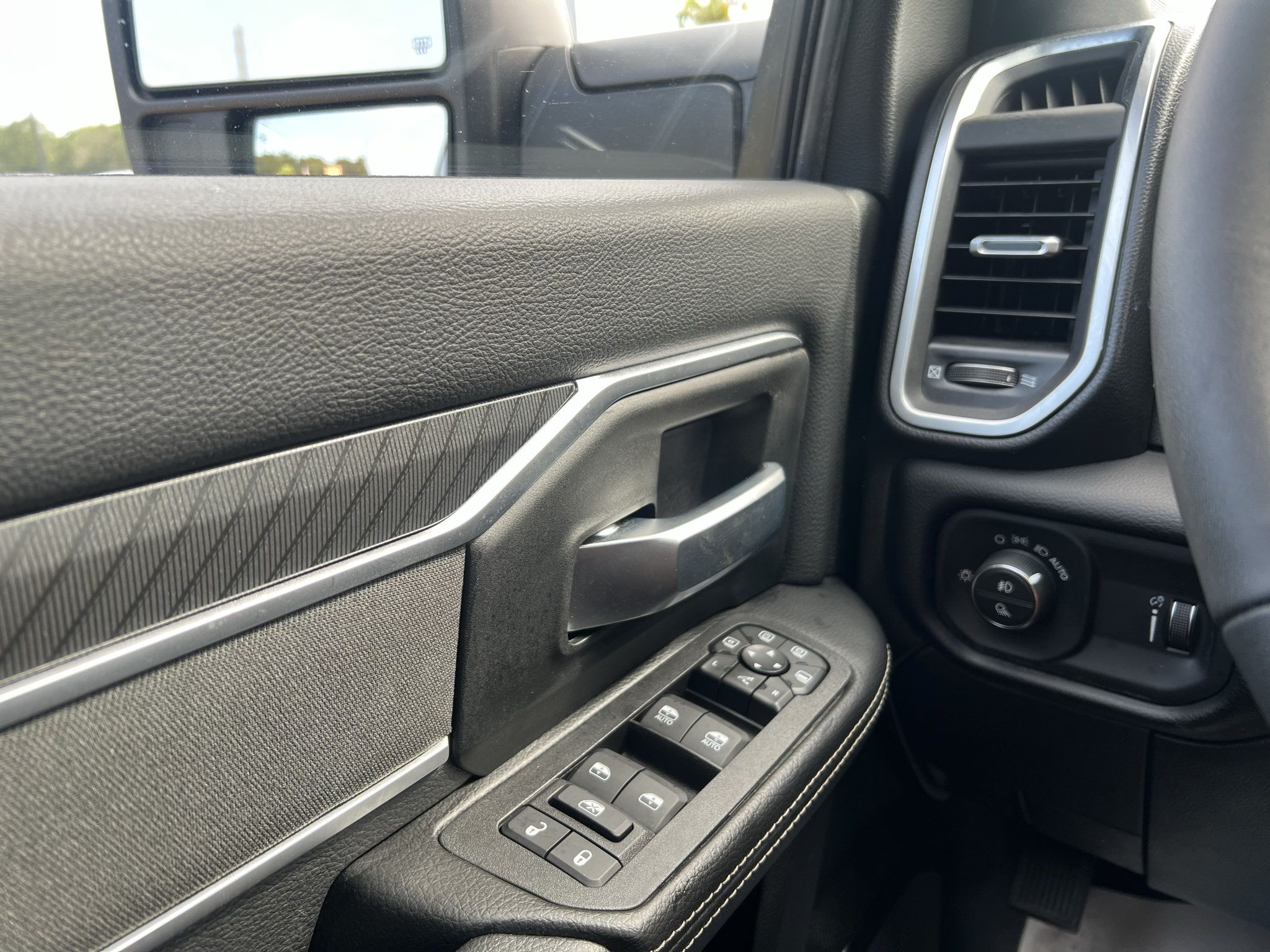 Certified 2026 RAM 2500 Big Horn AWD/4WD image 19