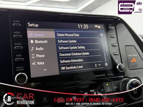 Used 2021 Toyota Highlander XLE image 31