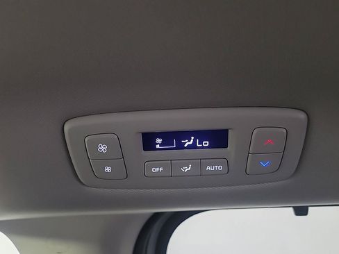 Used 2026 Kia Carnival SX FWD image 26