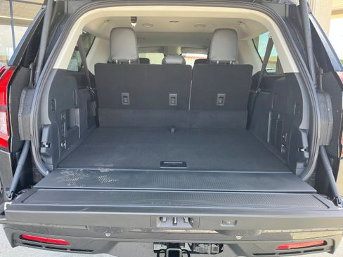 New 2026 Ford Expedition Max Active AWD/4WD image 9
