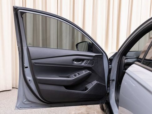 Used 2024 Honda Accord Sport image 8