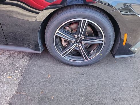 Used 2024 Ford Mustang Premium RWD image 5