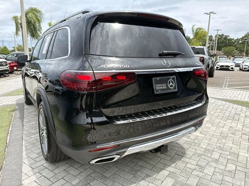 Used 2025 Mercedes-Benz GLS 450 4MATIC image 9