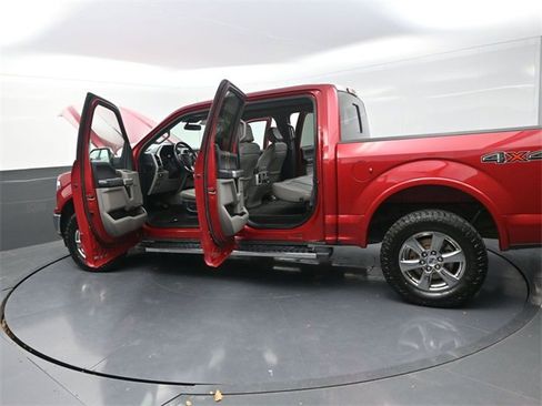 Used 2020 Ford F150 Lariat w/ Equipment Group 502A Luxury image 39