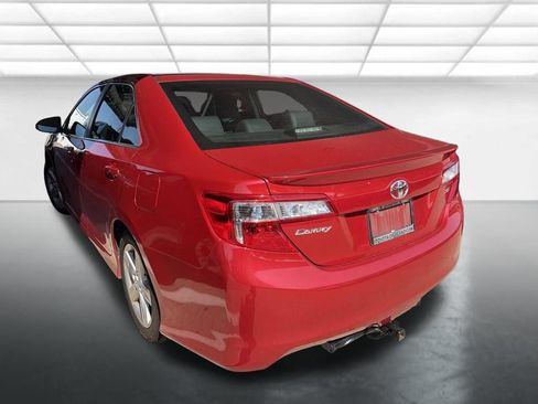 Used 2012 Toyota Camry SE FWD image 4