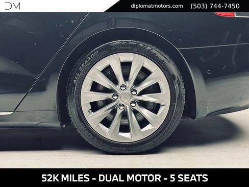 Used 2016 Tesla Model S 60D AWD/4WD image 38
