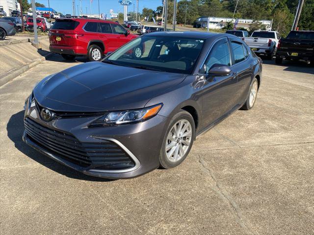 Certified 2023 Toyota Camry LE FWD image 1