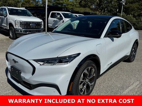 Certified 2022 Ford Mustang Mach-E Premium AWD/4WD image 3