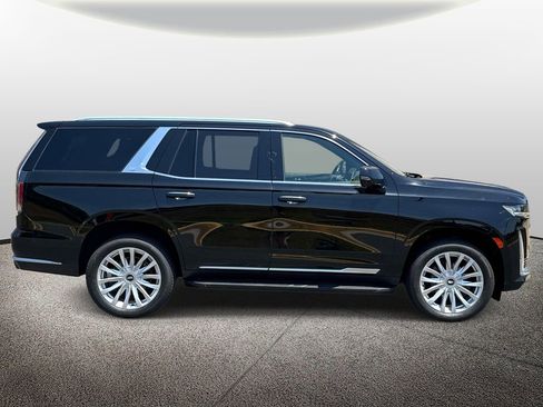 Used 2022 Cadillac Escalade Luxury AWD/4WD image 4
