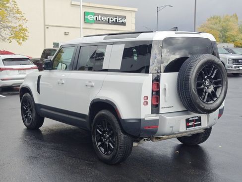 Used 2025 Land Rover Defender 110 S image 5