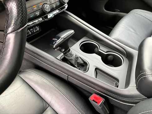 Used 2021 Dodge Durango GT w/ Blacktop Package AWD/4WD image 16