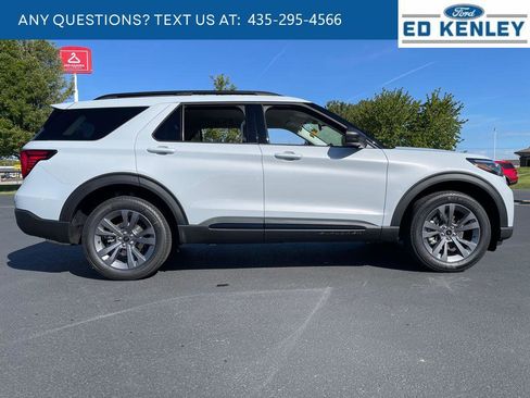 New 2026 Ford Explorer Active AWD/4WD image 23