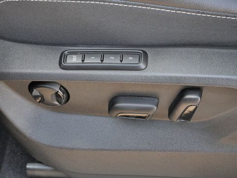 Certified 2024 Volkswagen Atlas SEL Premium R-Line image 21