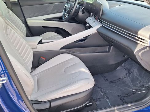 Certified 2021 Hyundai Elantra Limited image 28