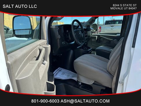 Used 2023 GMC Savana 3500 LS image 16