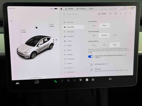 Used 2021 Tesla Model Y Long Range image 26