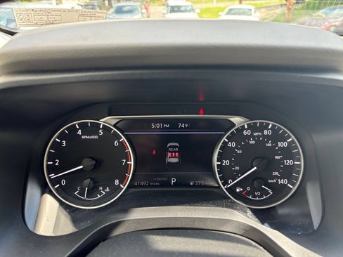 Used 2025 Nissan Rogue SV FWD image 37