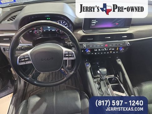 Used 2022 Kia Telluride SX w/ Nightfall Edition Package image 9