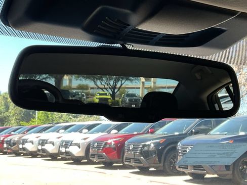 New 2026 Nissan Sentra SV w/ SV Convenience Package FWD image 25