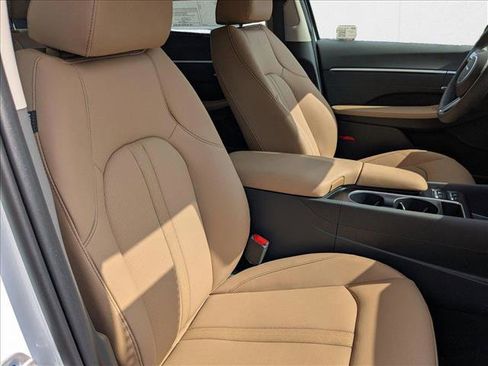 New 2025 Hyundai Sonata Limited image 22