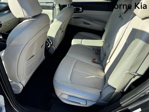 Certified 2023 Kia Sorento S w/ Panoramic Sunroof Package image 12