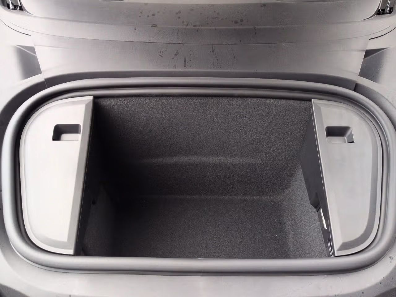 Certified 2026 Porsche Taycan RWD image 25