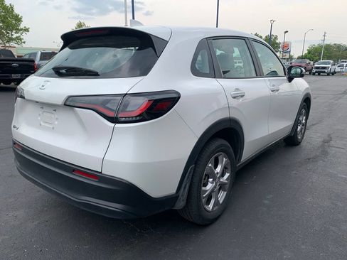 Used 2025 Honda HR-V LX image 3