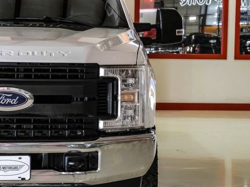 Used 2018 Ford F250 XL w/ Power Equipment Group image 40